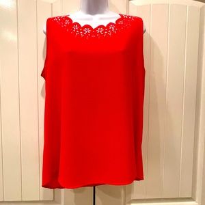 Papermoon top with scallop detail